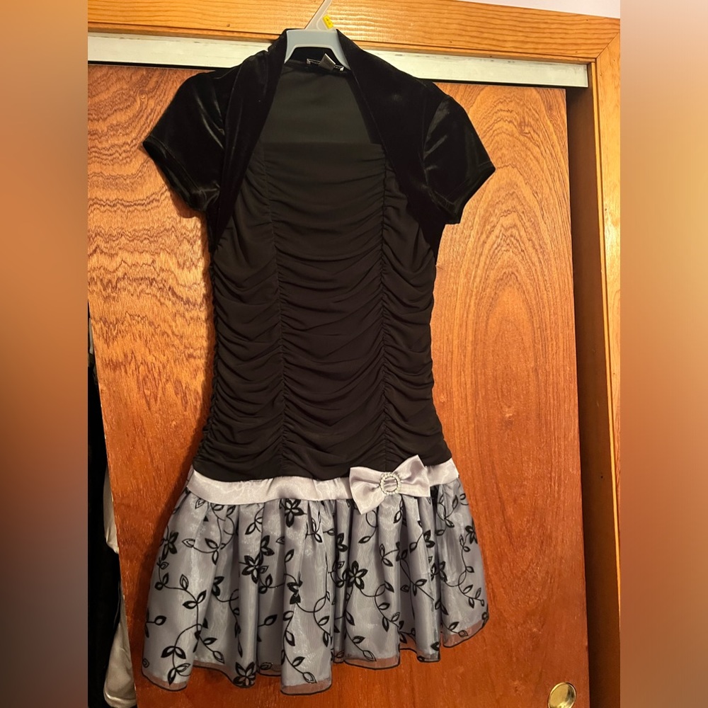 Girls party dress